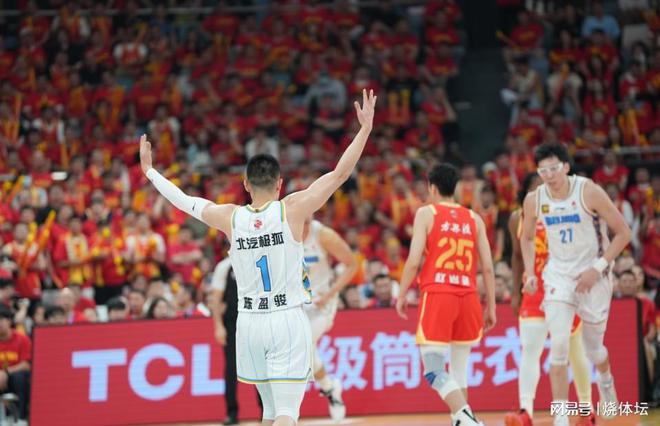 5月7日晚CBA总决赛第1回合：北京北汽胜浙江广厦，周琦杰曼建功