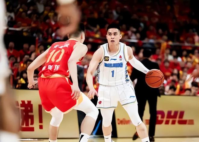 CBA总决赛北京vs广厦G1精彩逆转！周琦杰曼表现出色