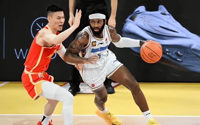 CBA总决赛北京vs广厦G1精彩逆转！周琦杰曼表现出色