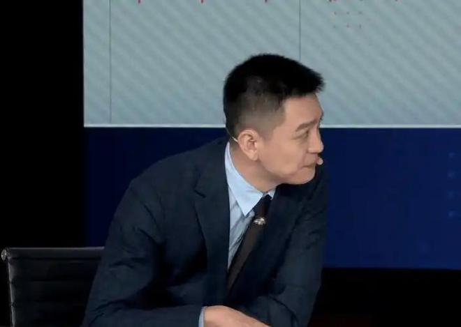 CBA总决赛G1北京男篮客场取胜，咪咕体育邀杨鸣解说G2并开设专属视角