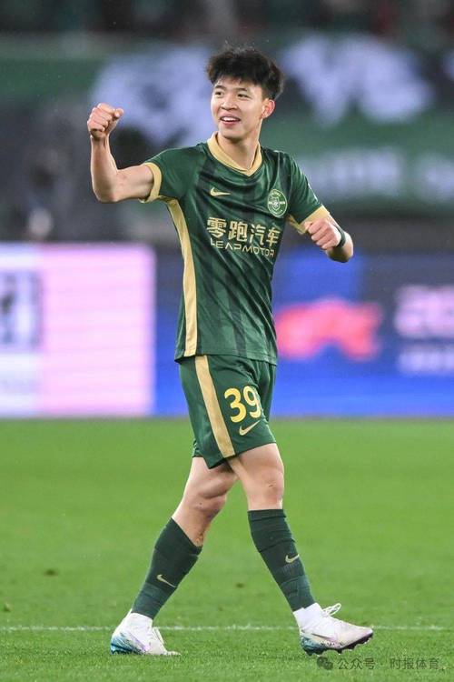 本赛季中超赛场新星闪耀，王钰栋惊艳，陶强龙表现出色