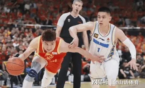 CBA总决赛G1：北京队力克广厦占先机，孙铭徽表现拉胯