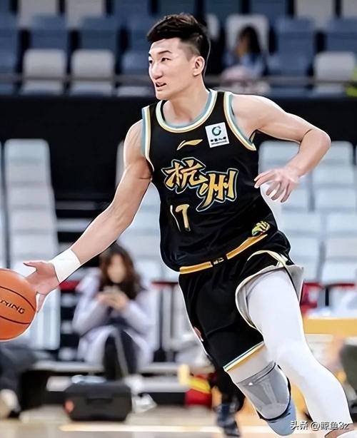 CBA 孙铭徽国际赛场现原形，总决赛 G1 成广厦输球罪人