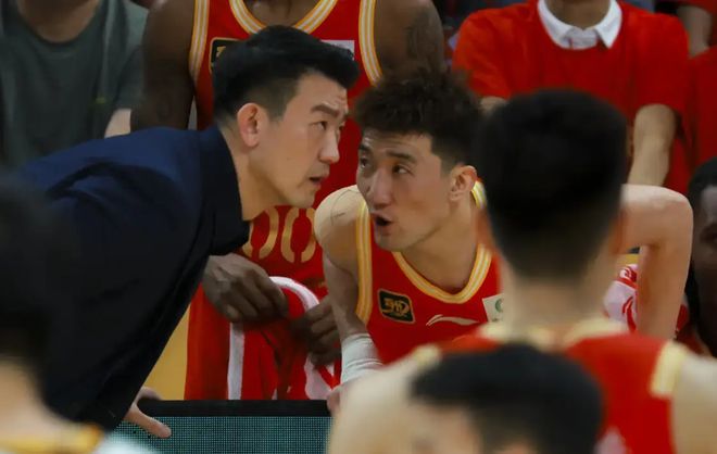 CBA 孙铭徽国际赛场现原形，总决赛 G1 成广厦输球罪人