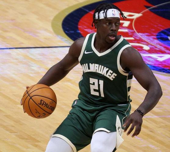 NBA东部半决赛G2：纽约尼克斯惊天逆转，朱-霍勒迪表现几何？
