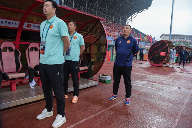 中甲两支排名靠后球队双双换帅，周麟胡安下课原因曝光