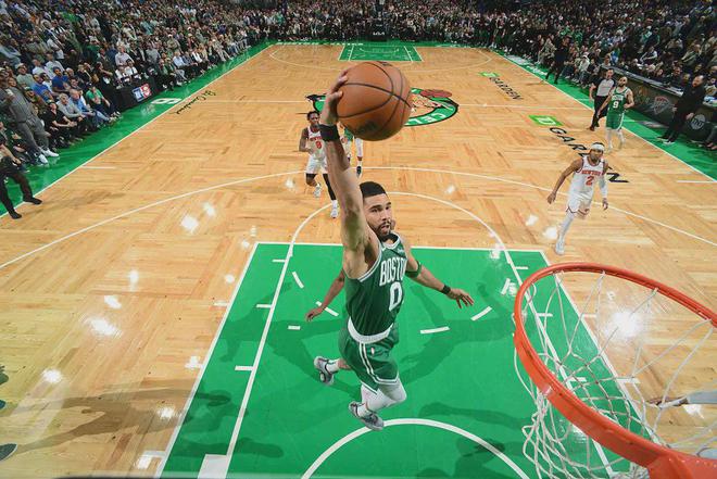 北京时间5月8日上午NBA季后赛东部半决赛G2，尼克斯客场险胜凯尔特人