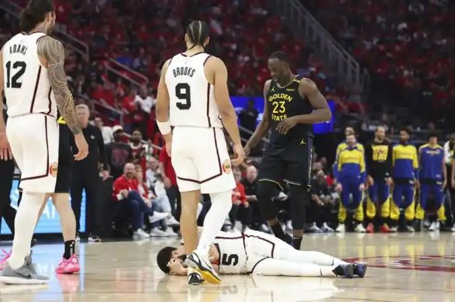 今日NBA季后赛西部半决赛G2：追梦格林左臂击头再领技犯，勇士前景蒙阴