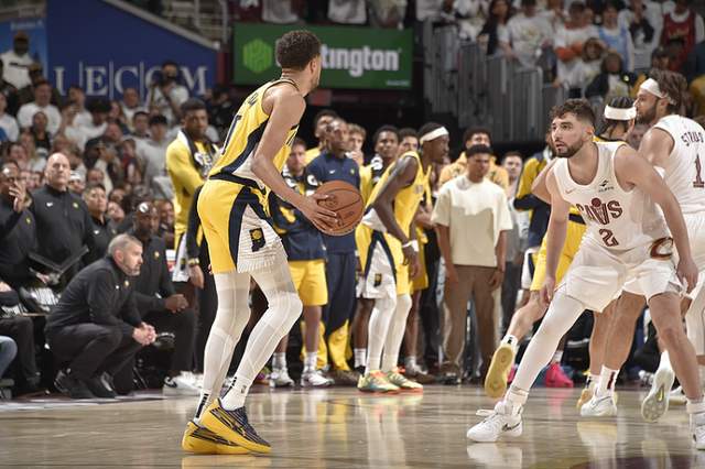 NBA季后赛次轮勇士VS森林狼第2场，库里伤缺勇士客场艰难应战