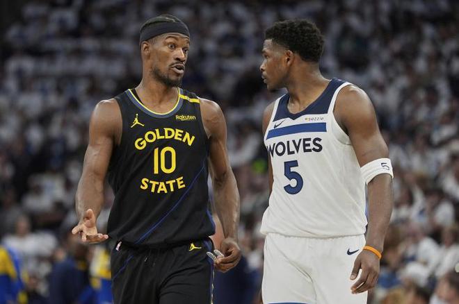 NBA 西部季后赛：森林狼与勇士激战，库里伤退局势胶着