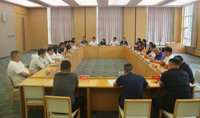 5月9日雷速体育讯 山东泰山邀各地球迷代表线下会谈战绩舆论问题