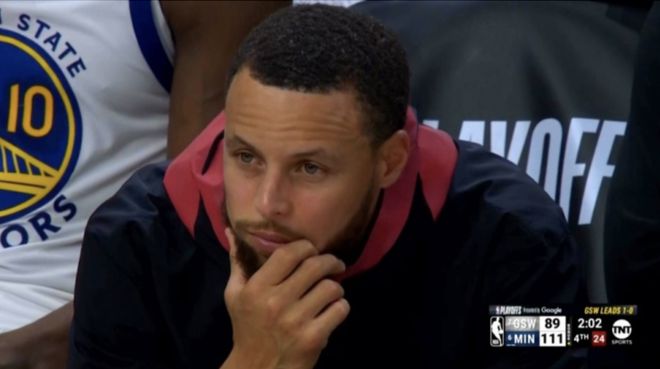 NBA 季后赛西部半决赛：库里缺阵勇士遭森林狼撕咬，总比分 1：1 平