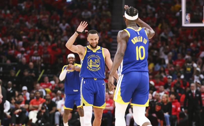 NBA 季后赛西部半决赛：库里缺阵勇士遭森林狼撕咬，总比分 1：1 平