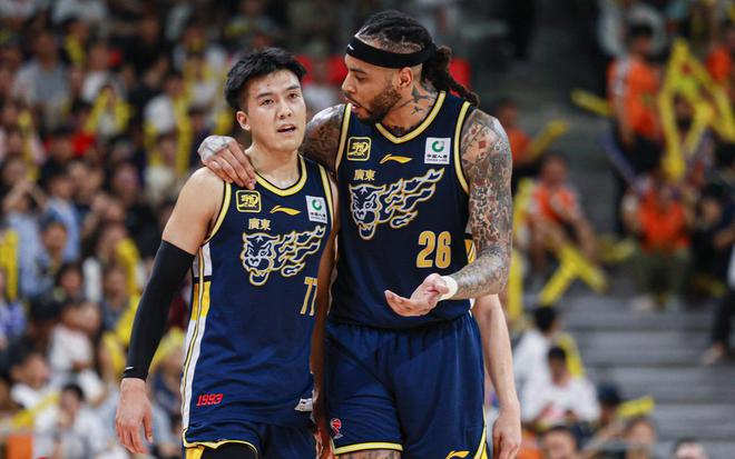 5月CBA冠军热门聚焦北京与广厦，广东男篮现状及人员调整解析