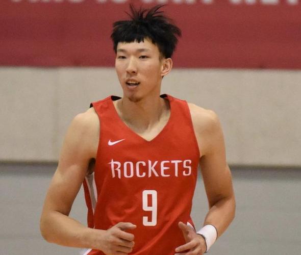 现役CBA北京队中锋周琦谈昔日NBA打球经历：体验强度与拒绝加钱内幕