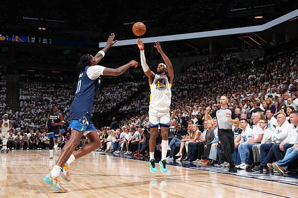 NBA 季后赛森林狼胜勇士扳平总比分，巴迪 - 希尔德表现可圈可点