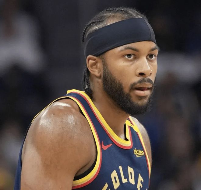 NBA西部半决赛G2：勇士惨败森林狼，摩西·穆迪彻底迷失暴露短板