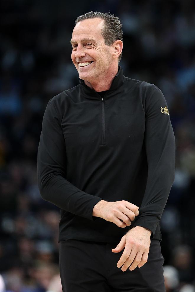 肯尼 - 阿特金森执教挫折铸就2024 - 25赛季NBA最佳教练荣耀
