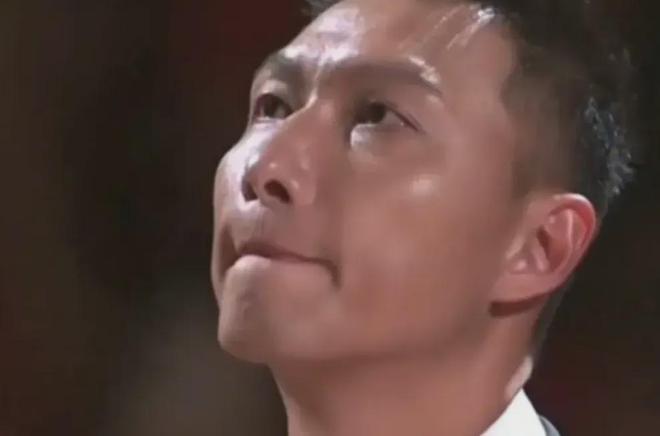 好久不见易建联慢慢复出，自丑闻后首次公开露面引关注