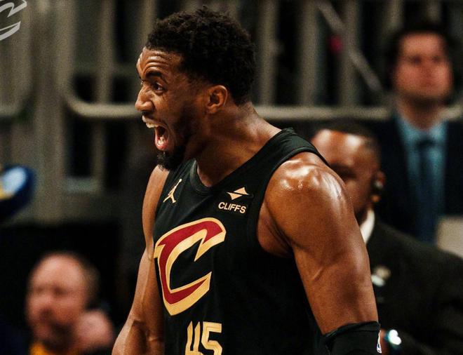 5月10日NBA季后赛东部半决赛第三回合 骑士大胜步行者扳回一城