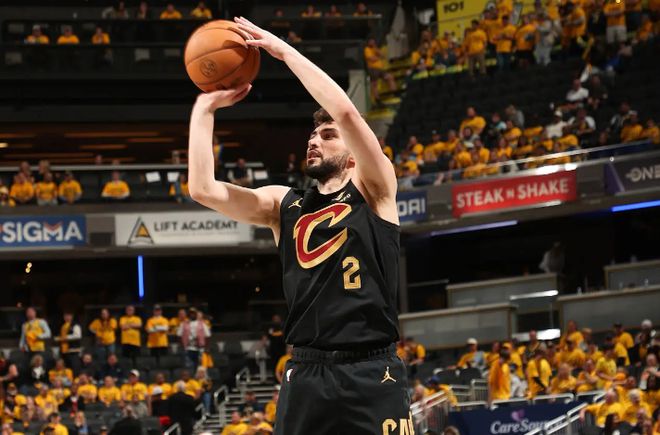 NBA东部半决赛G2骑士胜步行者扳平比分，泰-杰罗姆表现不佳