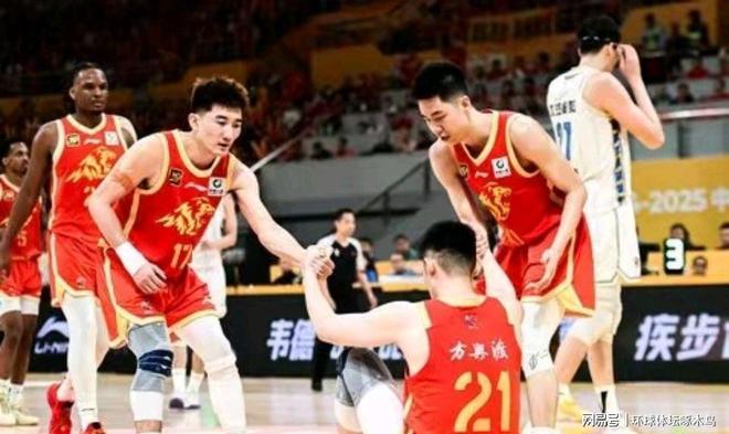 CBA总决赛硝烟再起：浙江广厦男篮主场力克北京首钢，扳平比分创历史