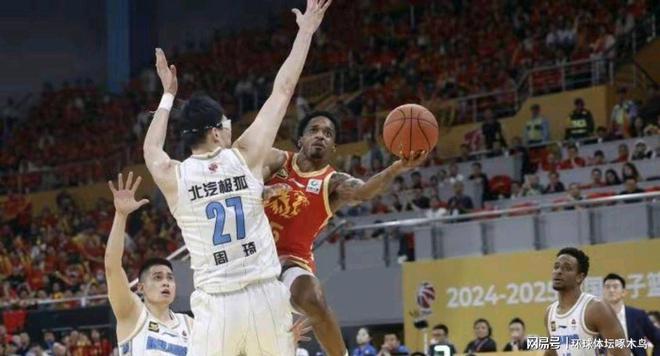 CBA总决赛硝烟再起：浙江广厦男篮主场力克北京首钢，扳平比分创历史