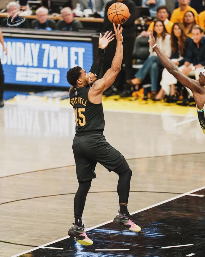 5月10日NBA季后赛东部半决赛G3：骑士客场战步行者赛况全解析