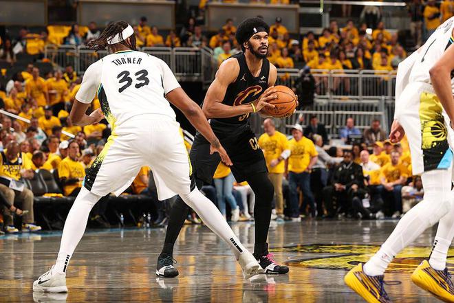 NBA季后赛半决赛骑士VS步行者G3：伤愈复出，激烈厮杀全回顾