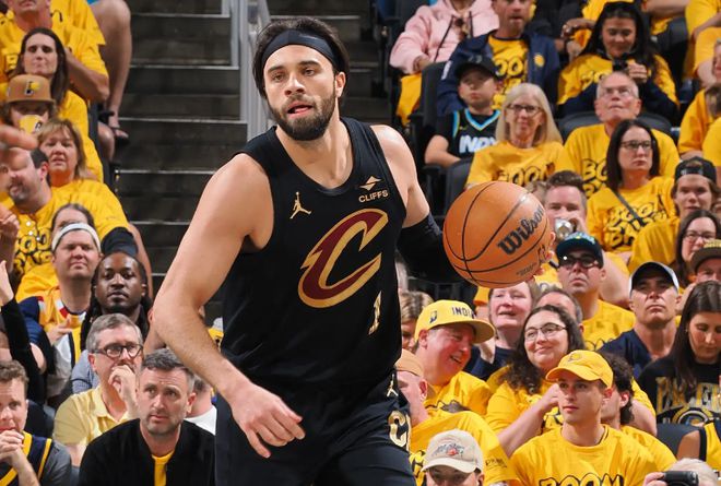 NBA东部半决赛G3：骑士强势反弹扳平总比分，马克斯-斯特鲁斯大放异彩