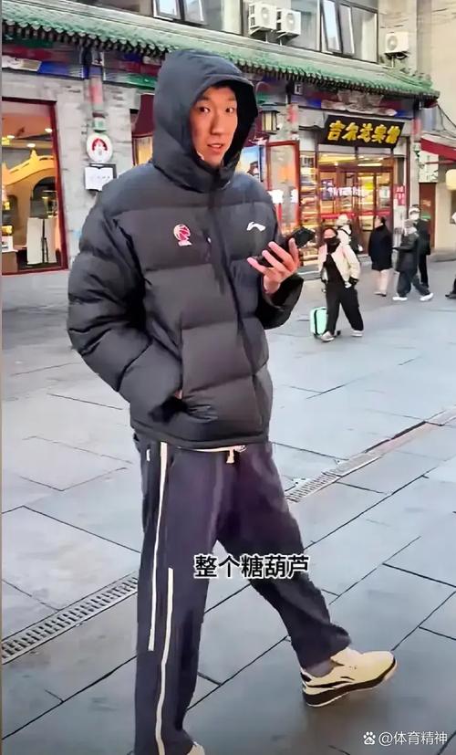 周琦再谈鸡蛋灌饼梗，曾因买饼被批不职业如今已适应