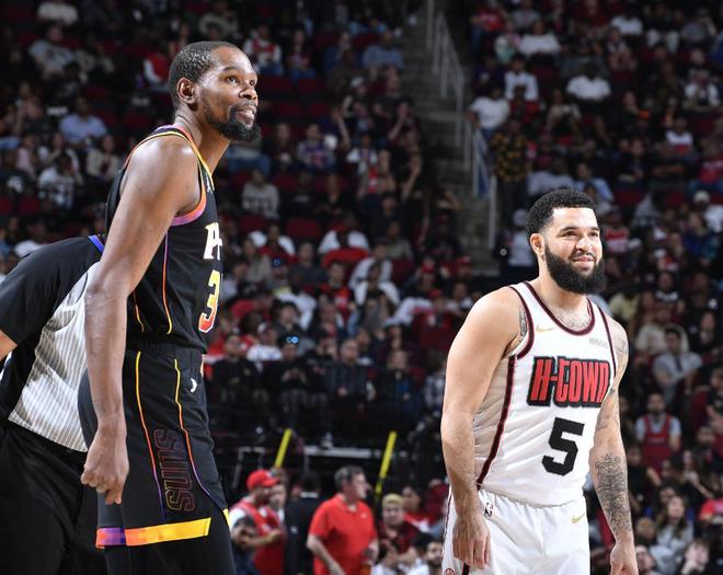5月初NBA季后赛激战正酣，火箭休赛期需针对性补强
