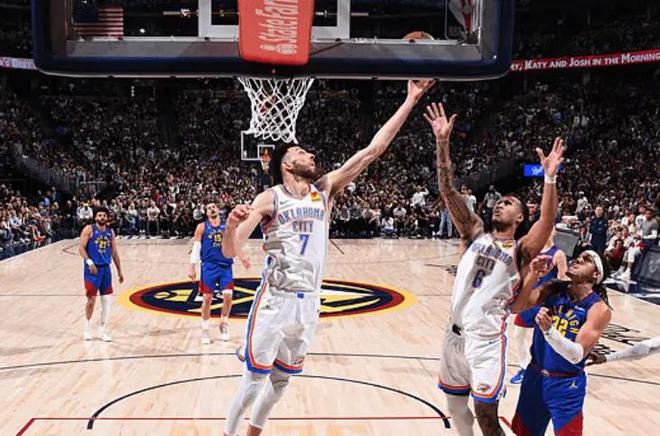5 月 10 日 NBA 季后赛次轮 G3，掘金主场迎雷霆，此前 1-1 平