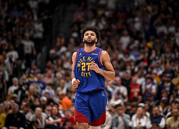 NBA西部半决赛G3：掘金主场险胜雷霆，穆雷回暖闪耀全场
