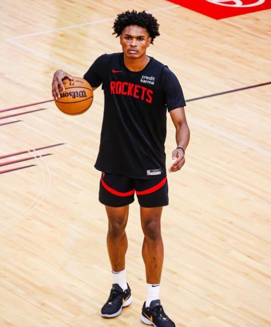 NBA 记者分析：范弗里特下赛季能否留队取决于这两点