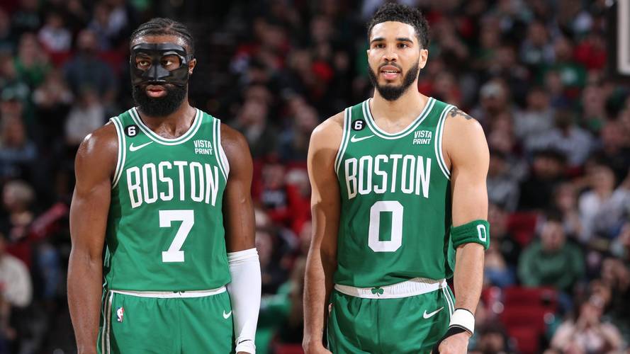 NBA 季后赛东部半决赛 G3：凯尔特人轻取尼克斯扳平总比分