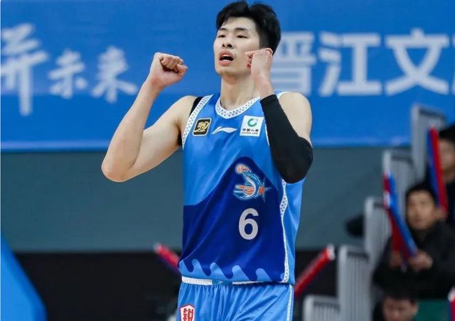 CBA总决赛1比1平，山东男篮引援进展成谜，球员加盟真假待判