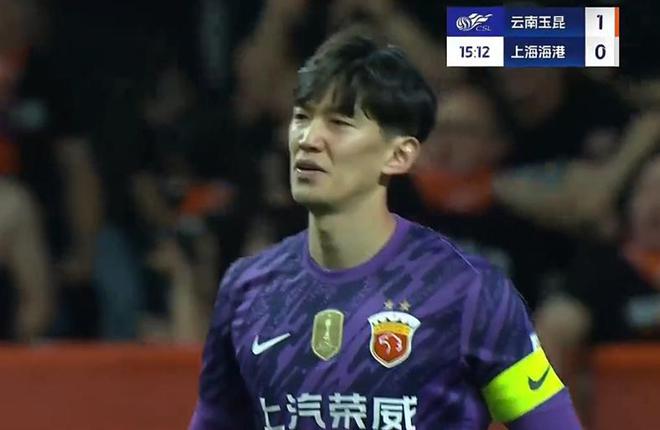 中超升班马云南玉昆炸裂表现！争议进球后海港险胜卫冕之路艰难