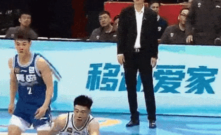青岛男篮刘维伟续约动态：大概率续约 杨瀚森备战NBA 辽宁男篮冲击半决赛