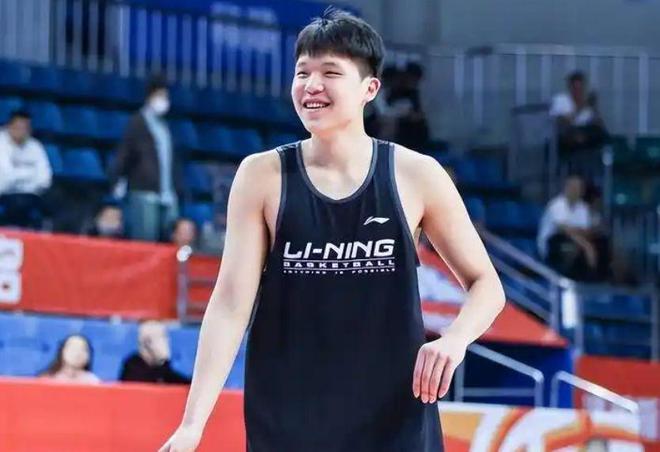 青岛男篮刘维伟续约动态：大概率续约 杨瀚森备战NBA 辽宁男篮冲击半决赛