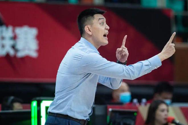 青岛男篮刘维伟续约动态：大概率续约 杨瀚森备战NBA 辽宁男篮冲击半决赛