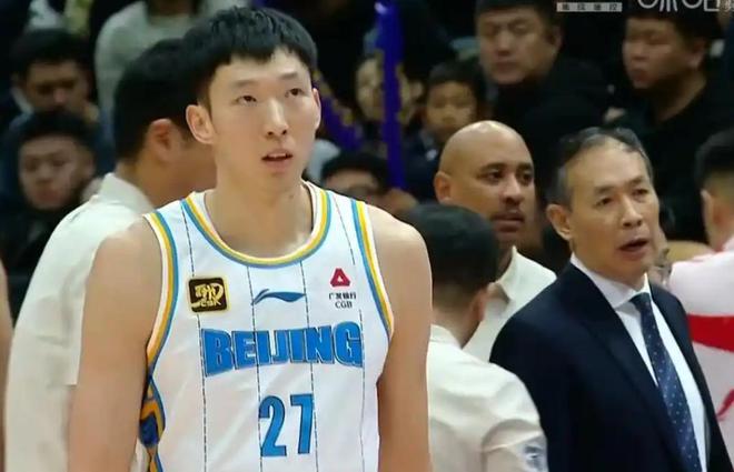 CBA半决赛最新动态：周琦恢复训练，韩德君复出，胡金秋伤病无碍
