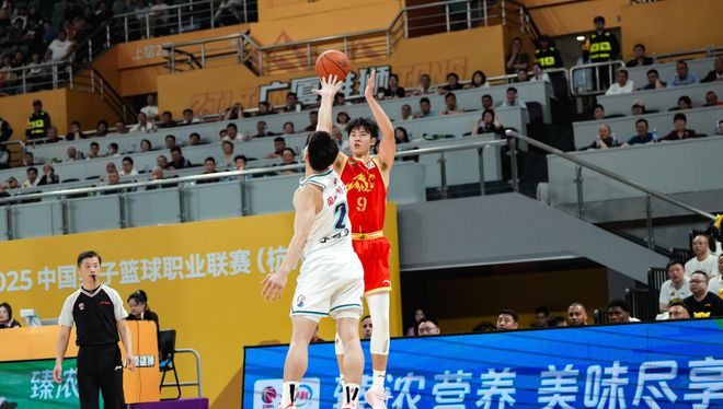 广厦男篮大将赵嘉仁颅内骨折赛季报销 孙铭徽坦言伤病困扰球队多年