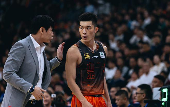 CBA季后赛山东男篮出局内幕：高诗岩点名批评陶汉林战术问题