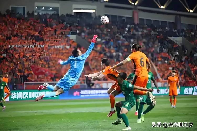 云南玉昆2-3惜败上海海港：22375名球迷见证中超第9轮激烈对决