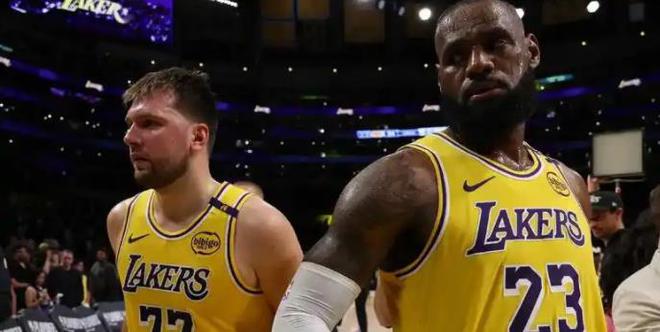 NBA季后赛湖人vs森林狼G3：詹姆斯爆发助湖人逆转 系列赛悬念再起