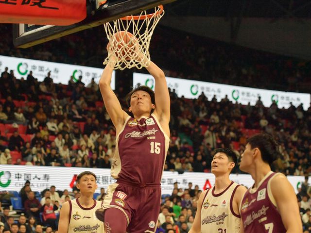 2024-2025赛季CBA季后赛青岛男篮憾负浙江广厦 杨瀚森宣布赴美参加NBA选秀