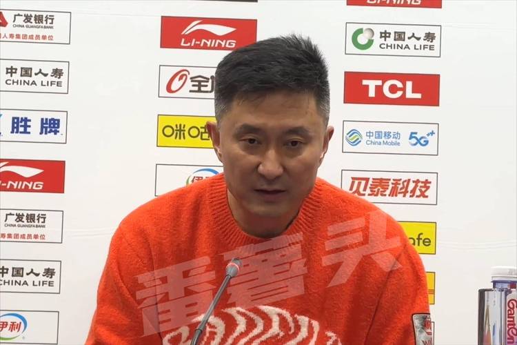 CBA季后赛广东队出局后杜锋观战U19 混血朱正领衔U19国青名单