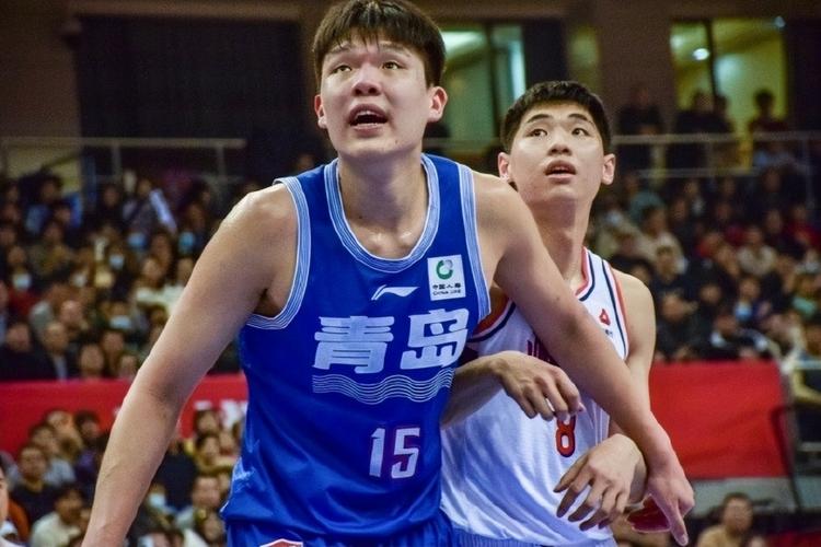 青岛男篮杨瀚森正式报名2025年NBA选秀 5月3日赴美特训备战