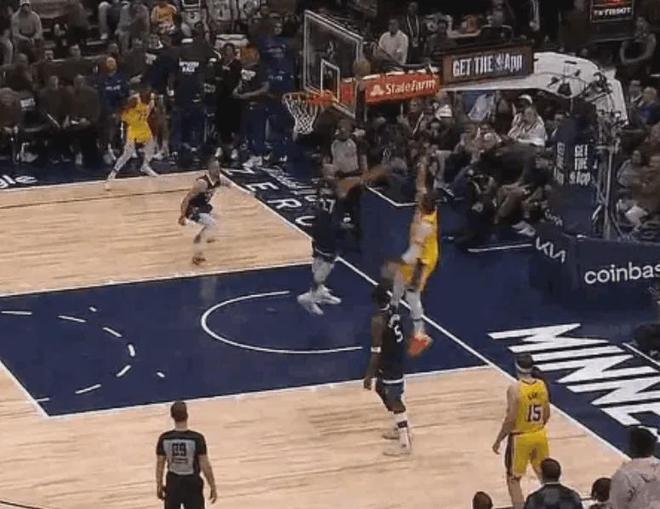 NBA季后赛湖人vs森林狼：上线挡拆战术如何破解戈贝尔防守？